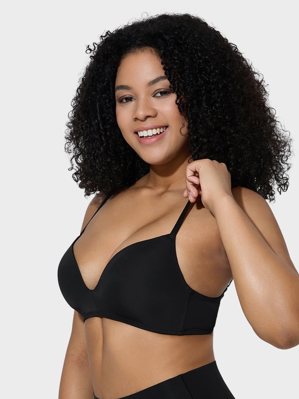 Everyday Smooth Wireless Bra in Black